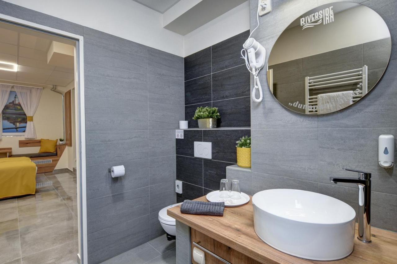 Riverside Inn - Dunaparti Szuteren Győr Eksteriør bilde
